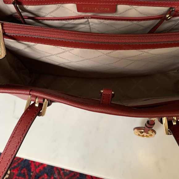 Michael Kors handbag - Picture 8 of 8